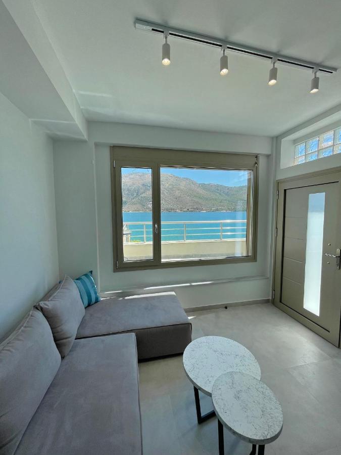 Ocean Views Apartment Plataria Exterior photo